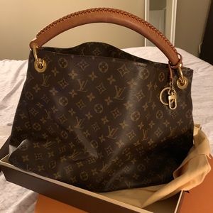 LV Artsy MM Monogram